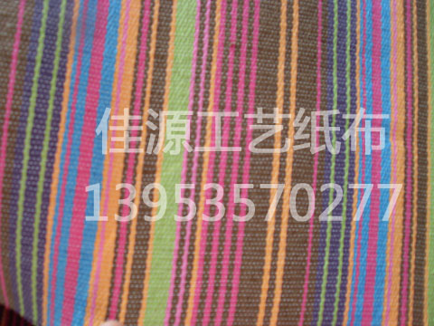 鉤針布纖巧又溫暖，為何在時(shí)尚圈引起轟動(dòng)